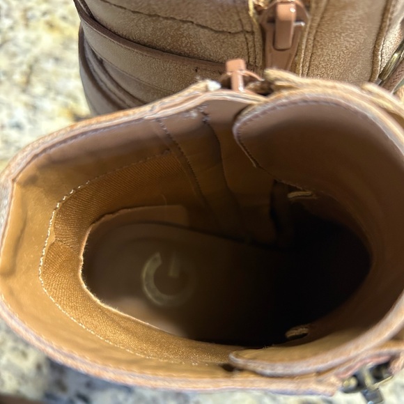 G by Guess Lace Up Boots in Women’s Sz 9 - Picture 7 of 8